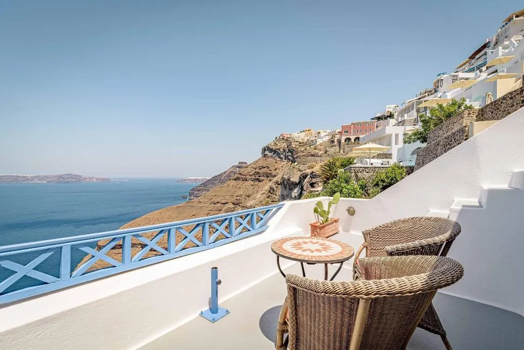 Room, Golden Grey Goose, Santorini