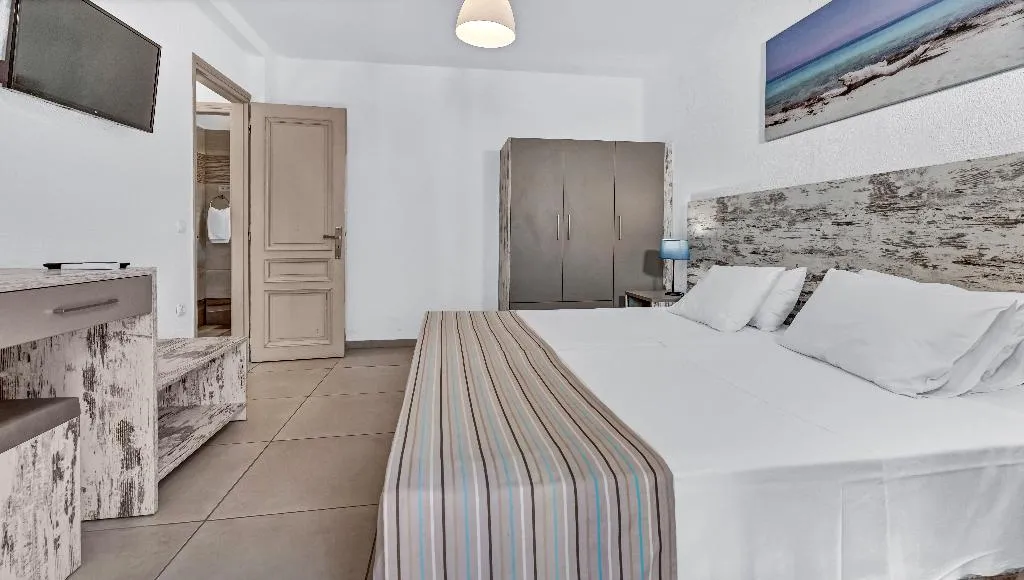 JUNIOR SUITE CAPACITY 2 Room, Erato, Crete