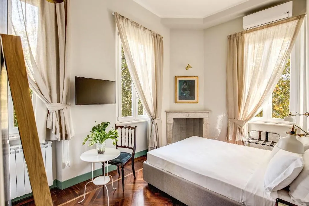 Room, Tree Charme Trilussa, Rome
