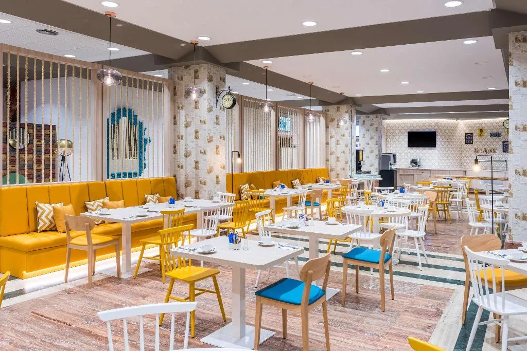 Restaurant, Guadalajara Conference Center Affiliated By Melia, Madrid