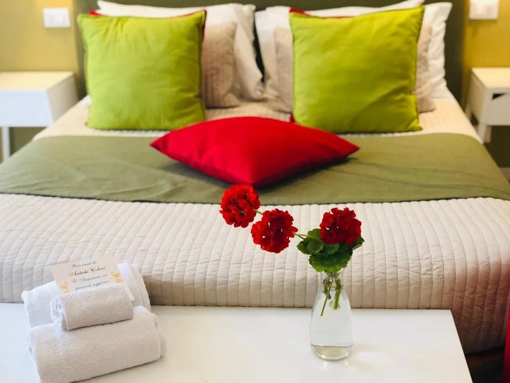 Room, Antichi Colori, Palermo