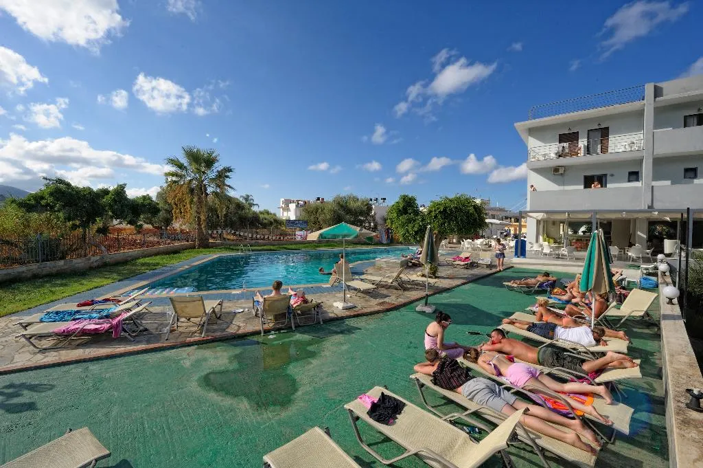 Pool, Hermes Malia, Crete
