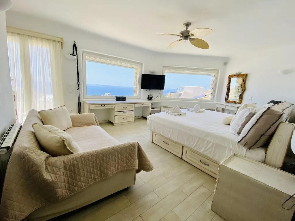 Room, Flaskos Suites, Mykonos