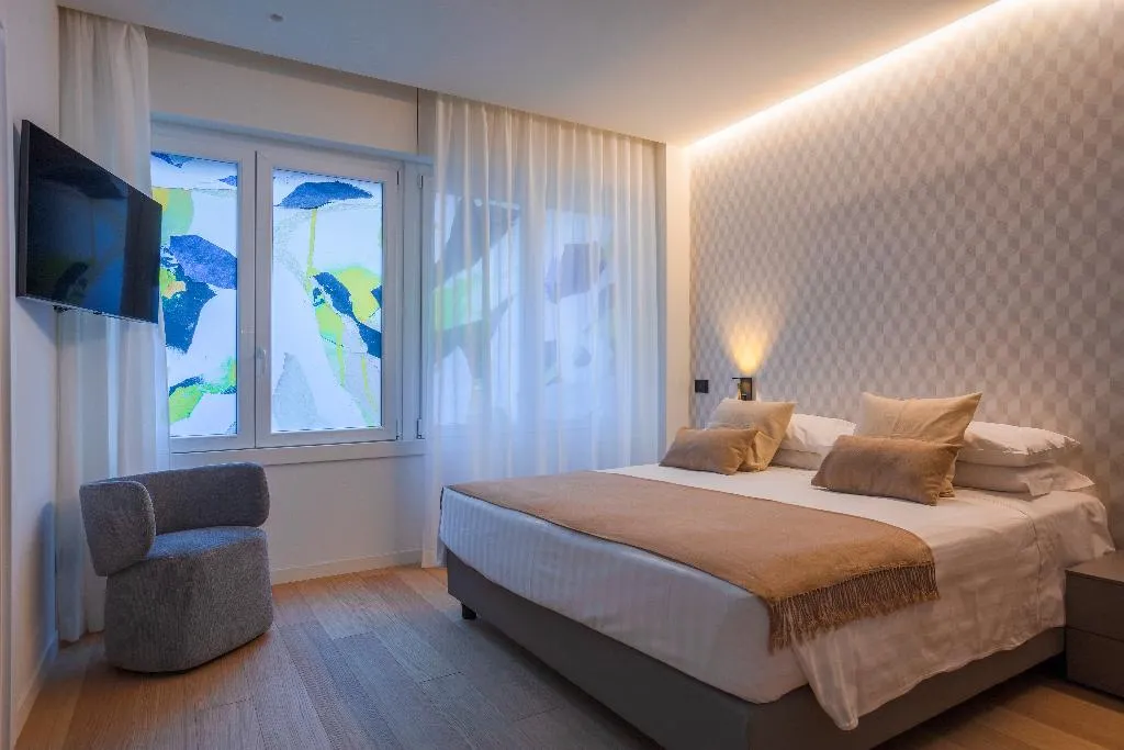 APARTMENT WITH JACUZZI Room, San Ambrogio Apartments, Milan