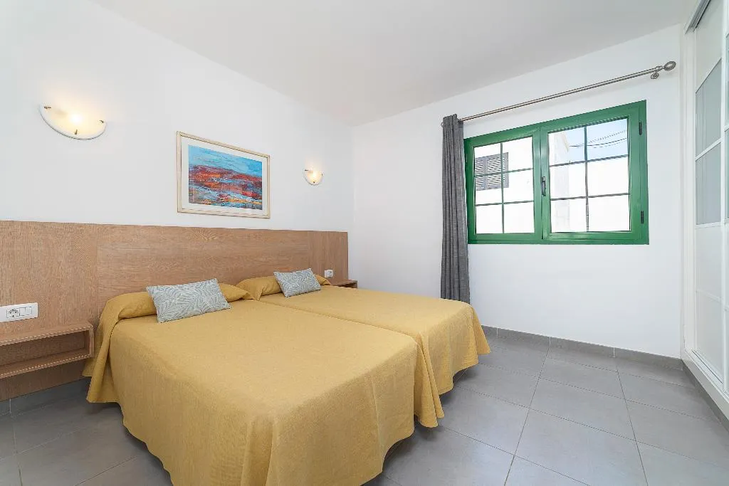 APARTMENT CAPACITY 3 ONE BEDROOM Room, Elena Apartamentos, Lanzarote