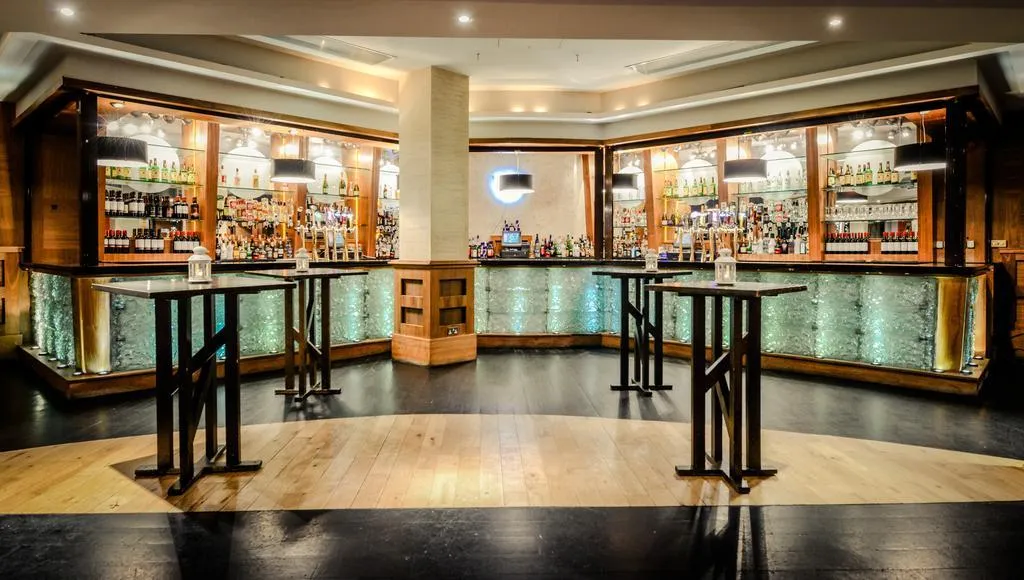 Bar, Osprey Hotel, Dublin