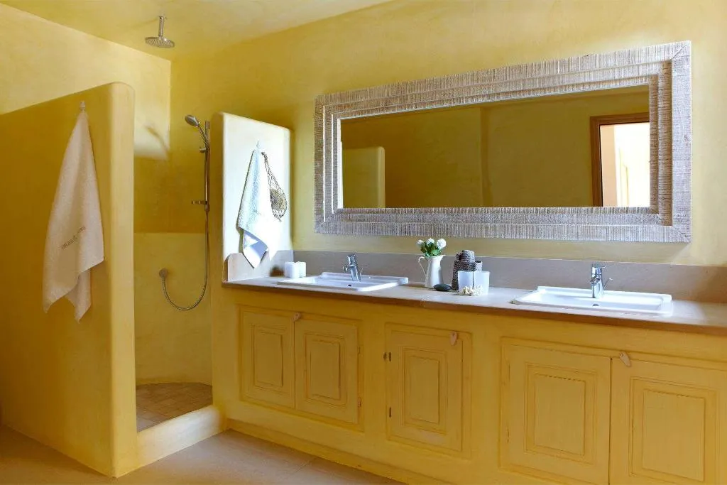 Room, Diles & Rinies, Mykonos