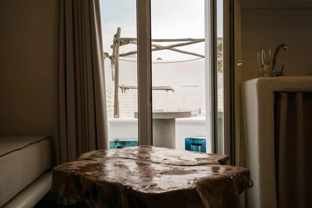 Room, Flaskos Suites, Mykonos