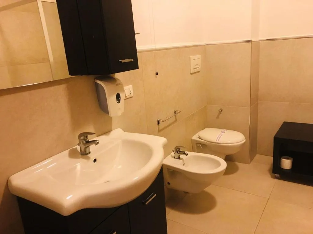 Room, Antichi Colori, Palermo