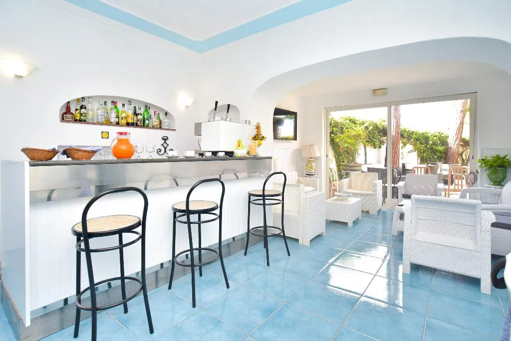 Bar, Villa Tina, Naples
