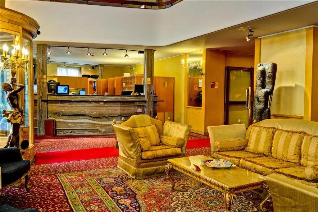 Lobby, Mondial, Rome