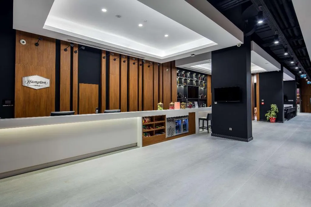 Lobby, Hampton by Hilton Izmir Aliaga, Izmir