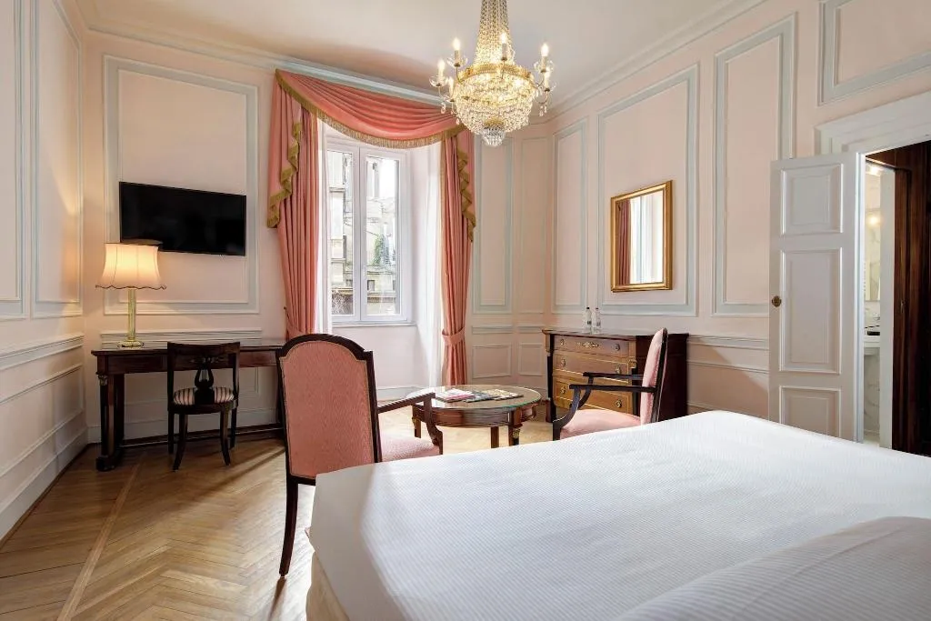 Double or Twin EXECUTIVE Room, Hotel Quirinale, Rome