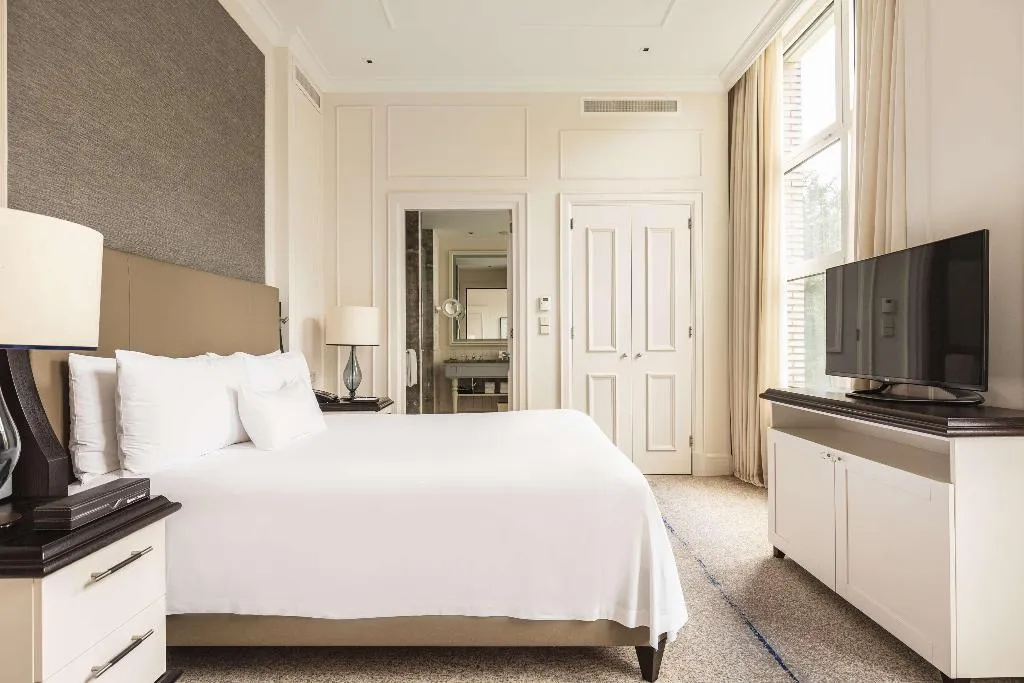 Room, Waldorf Astoria Amsterdam, Amsterdam