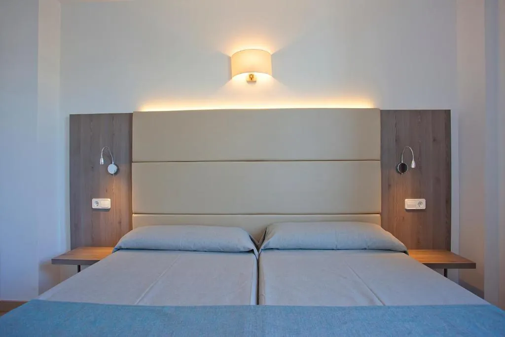 Double or Twin SEA VIEW Room, Playa Dorada, Majorca