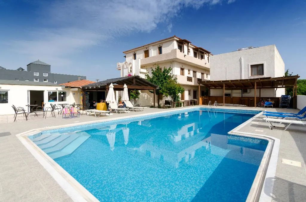 Pool, Eleonora Anissaras, Crete