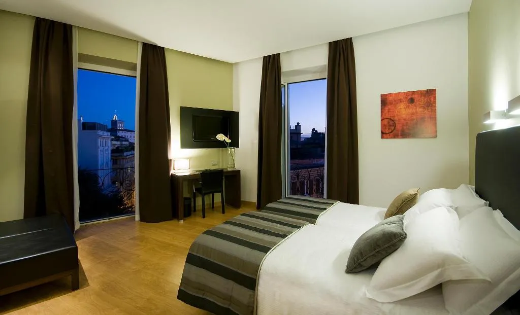 DOUBLE SUPERIOR WITH VIEWS Room, Trevi Collection, Rome