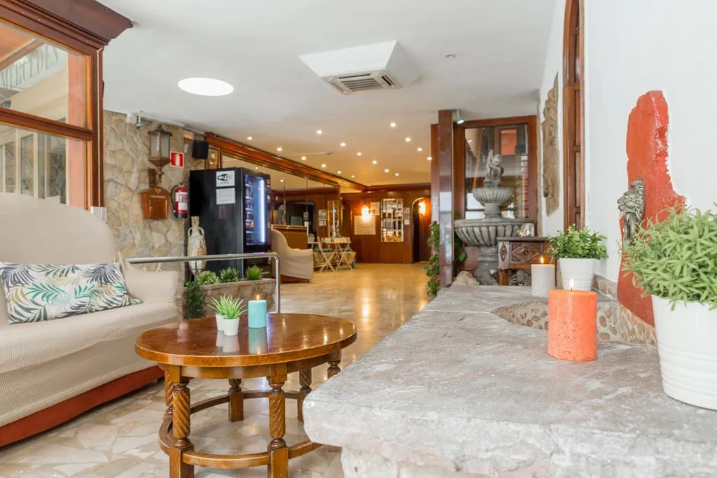 Lobby, Vintage Hotel Mercedes, Costa Brava