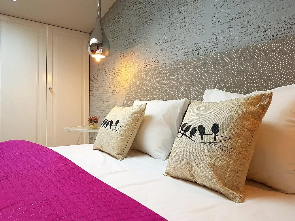 APARTMENT CAPACITY 3 ONE BEDROOM Room, Old Town Apartments Krupnicza, Krakow