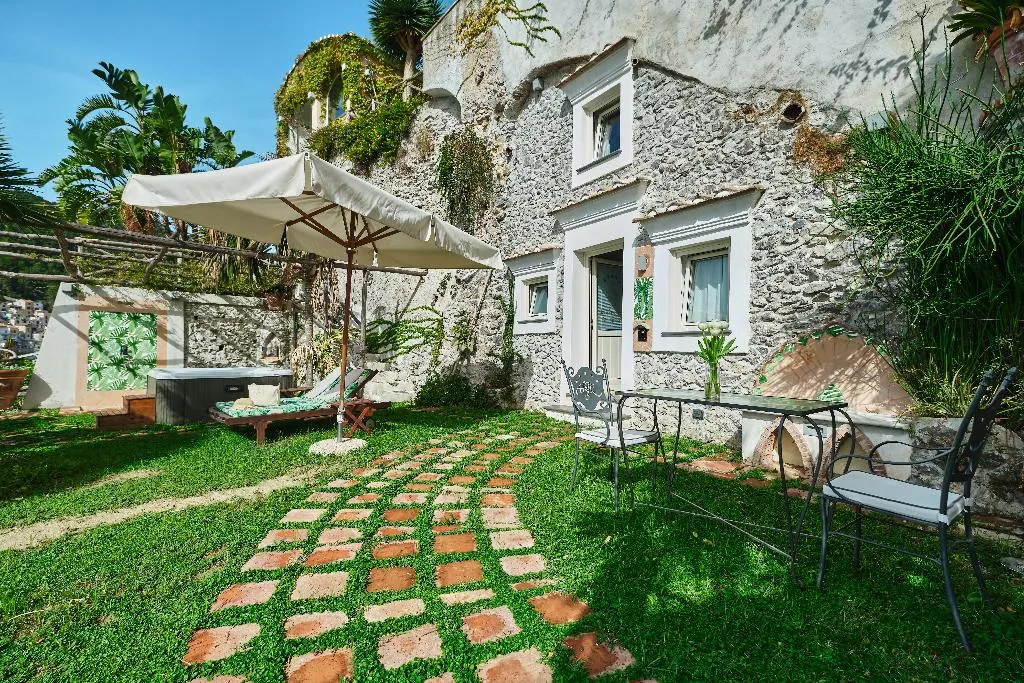 SUITE STANDARD Room, Botanico San Lazzaro, Naples
