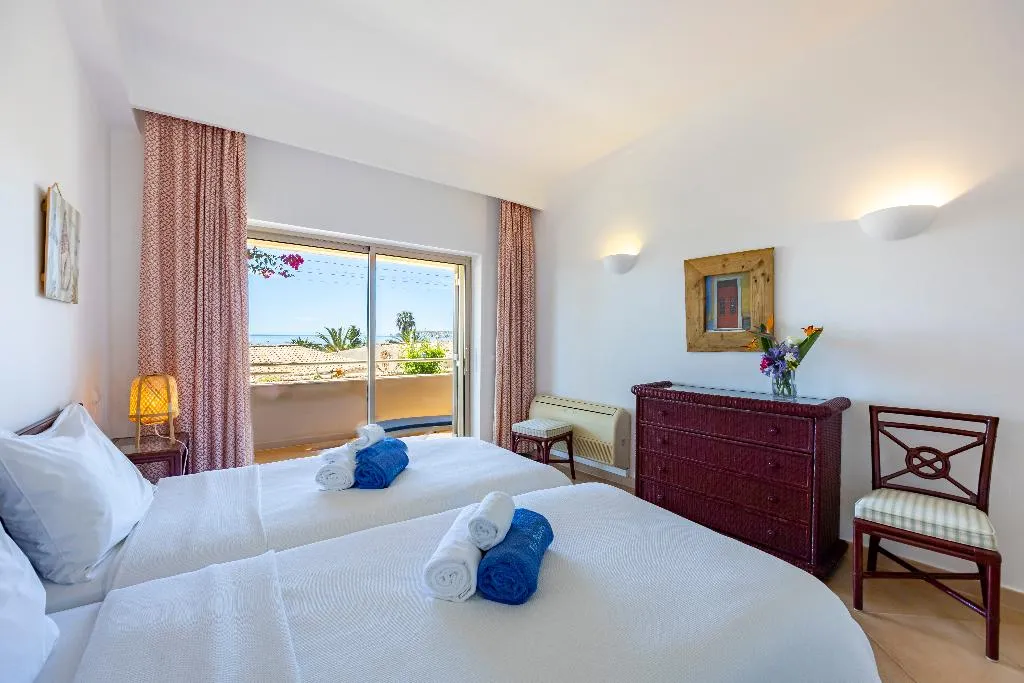 APARTMENT TWO BEDROOMS Room, Vila Palmeira, Algarve