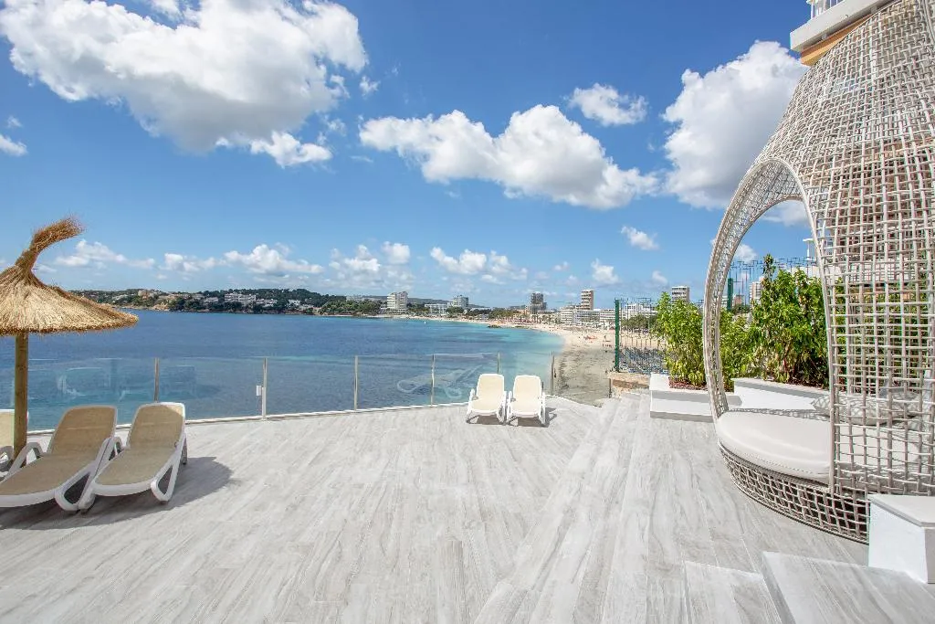 Terrace, Bahia Principe Escape Coral Playa - Adults Only, Majorca