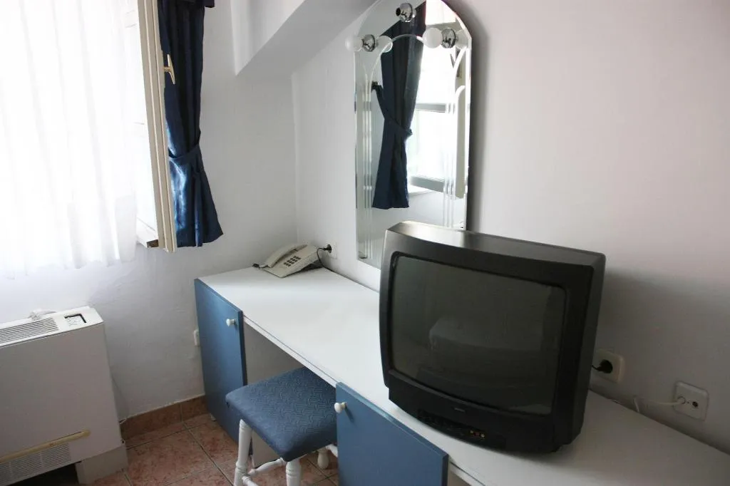 Room, Ivan, Split