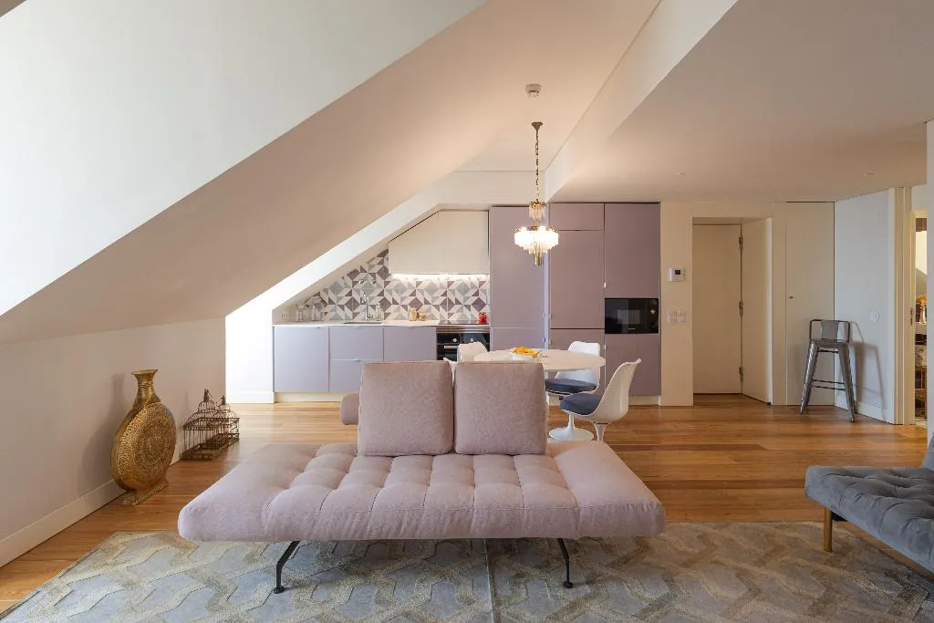 APARTMENT DELUXE ONE BEDROOM Room, Almaria - Edificio Da Corte, Lisbon
