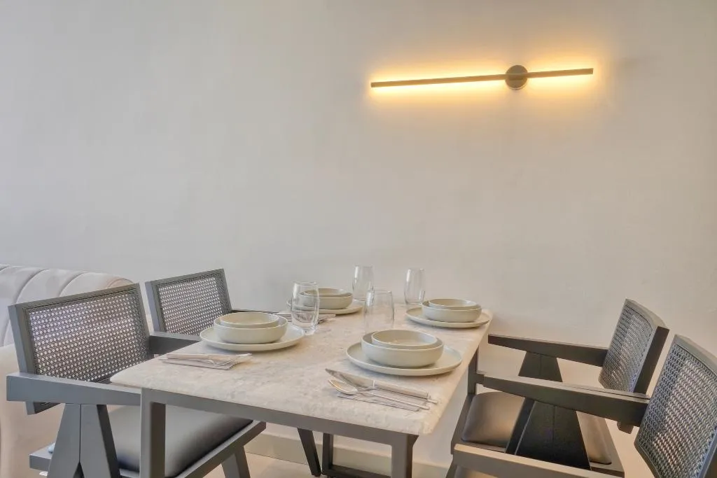 Room TWO QUEEN BEDS Room, Ayayorgi̇ Homes & Hotels, Izmir