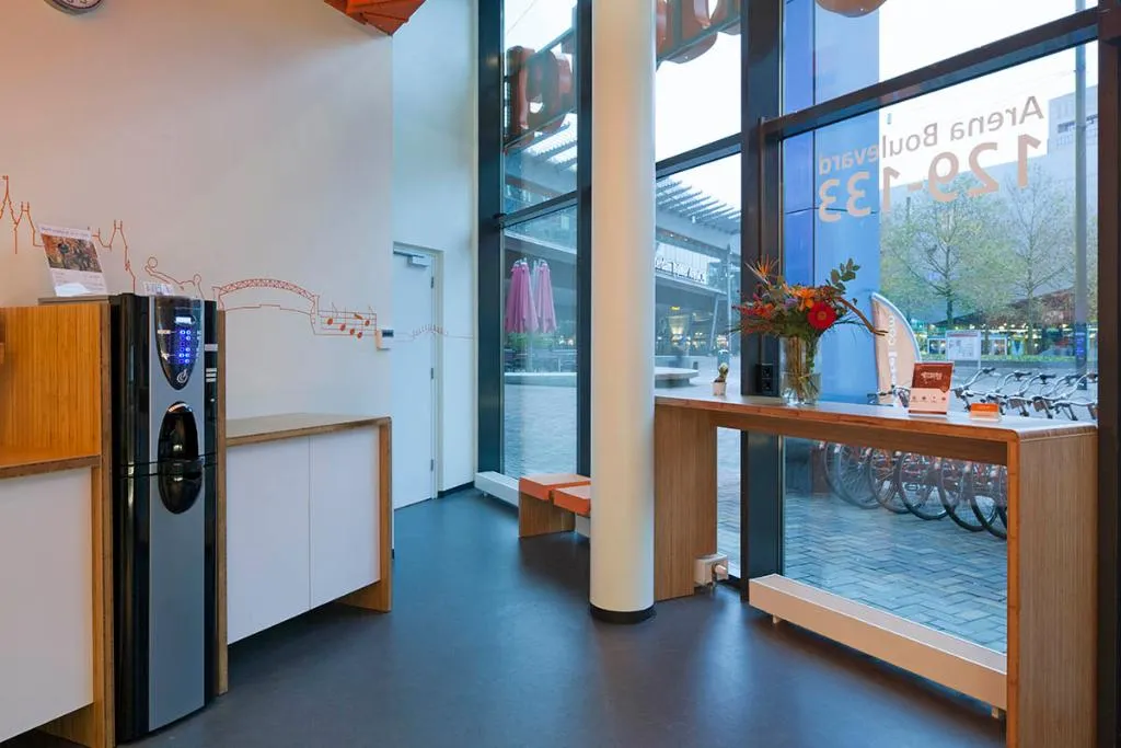 Lobby, easyHotel Amsterdam Arena Boulevard, Amsterdam