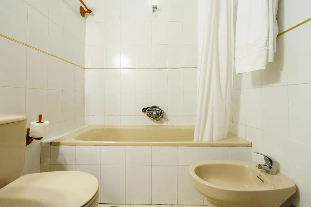 TRIPLE STANDARD Room, Los Castaños, Seville
