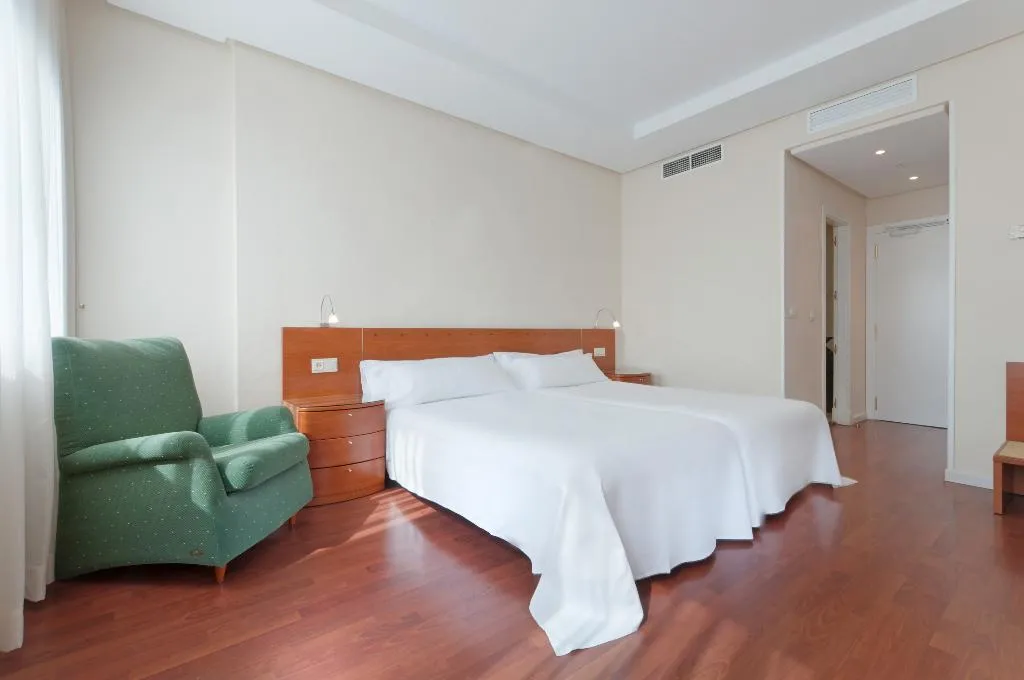Room, Hotel Madrid Chamartín Affiliated by Meliá, Madrid