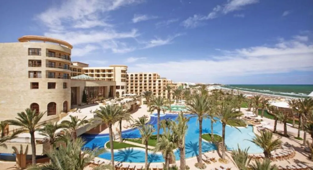 Pool, Movenpick Resort & Marine Spa Sousse, Tunisia