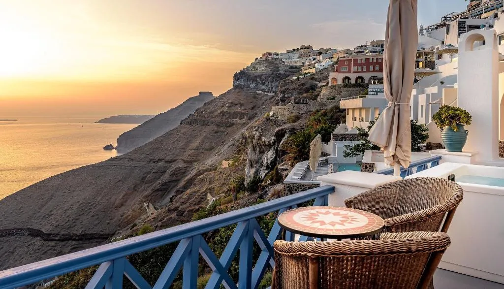 Room, Golden Grey Goose, Santorini