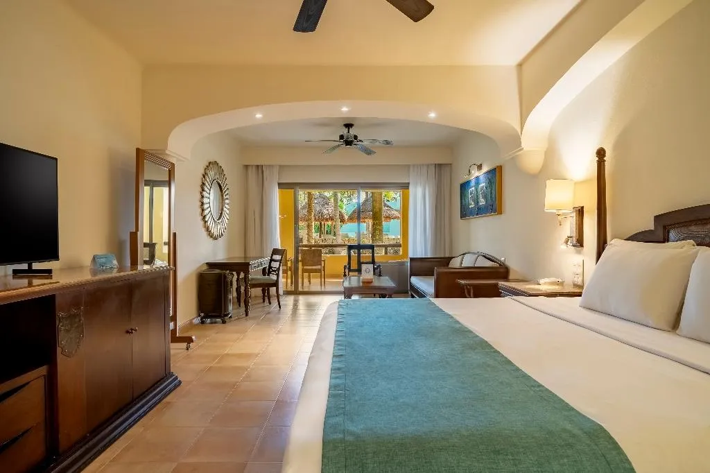 JUNIOR SUITE SUPERIOR Room, Iberostar Selection Paraiso Lindo All Inclusive, Cancun Area