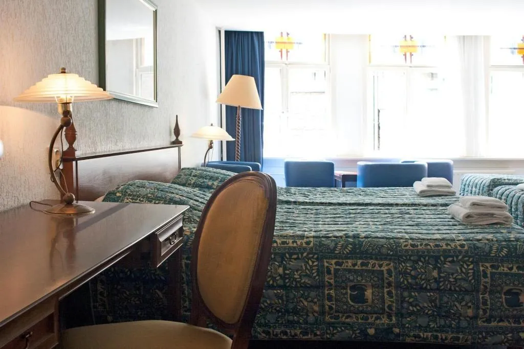 Room, Prins Hendrik, Amsterdam