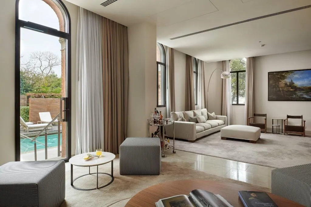 Room, JW Venice, Venice