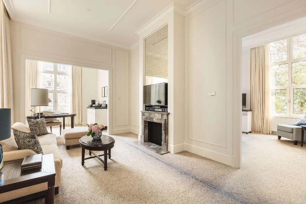 SUITE KING SIZE BED Room, Waldorf Astoria Amsterdam, Amsterdam