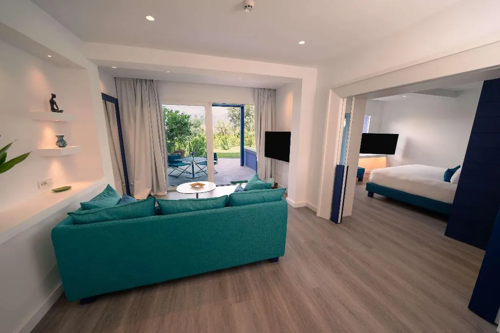 SUITE STANDARD Room, Hilton Sorrento Palace, Naples