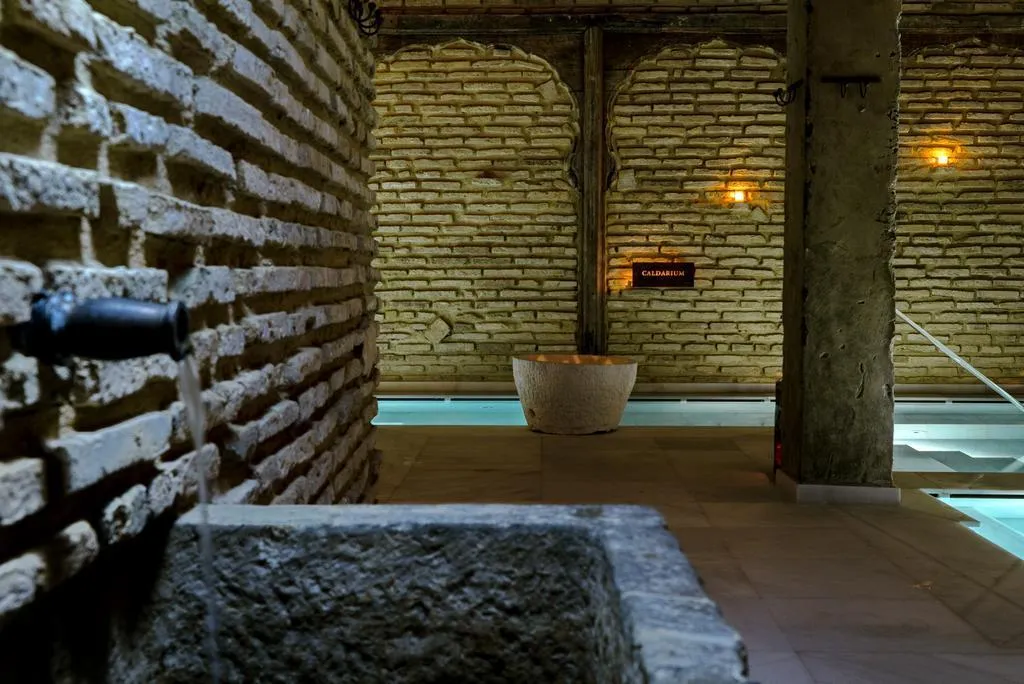 Sports and Entertainment, Aire Hotel & Ancient Baths, Costa Almeria