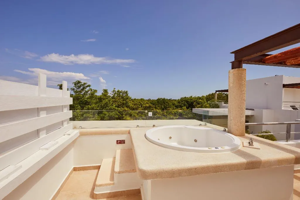 JUNIOR SUITE SUPERIOR Room, Bahía Príncipe Escape Sian Kaan, Cancun Area