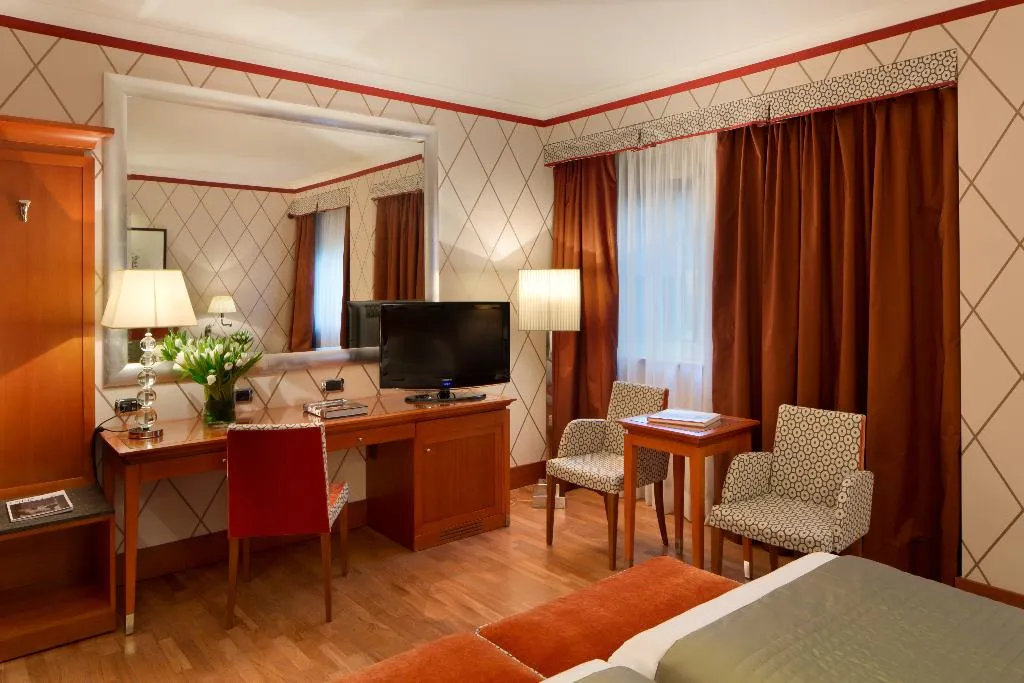DOUBLE SINGLE USE DELUXE Room, Starhotels Metropole, Rome