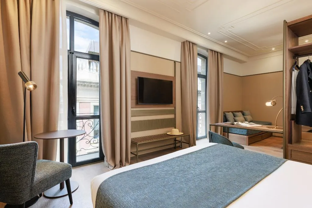 Double or Twin PREMIUM Room, Hotel Medinaceli 4*S, Barcelona