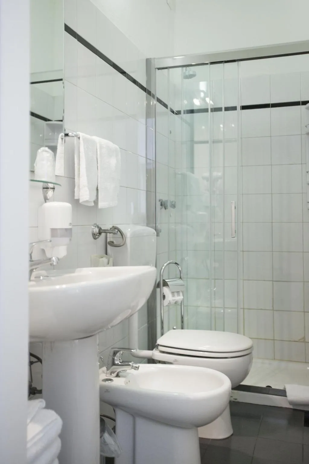 Room, Albergo Amalfi Milano, Milan