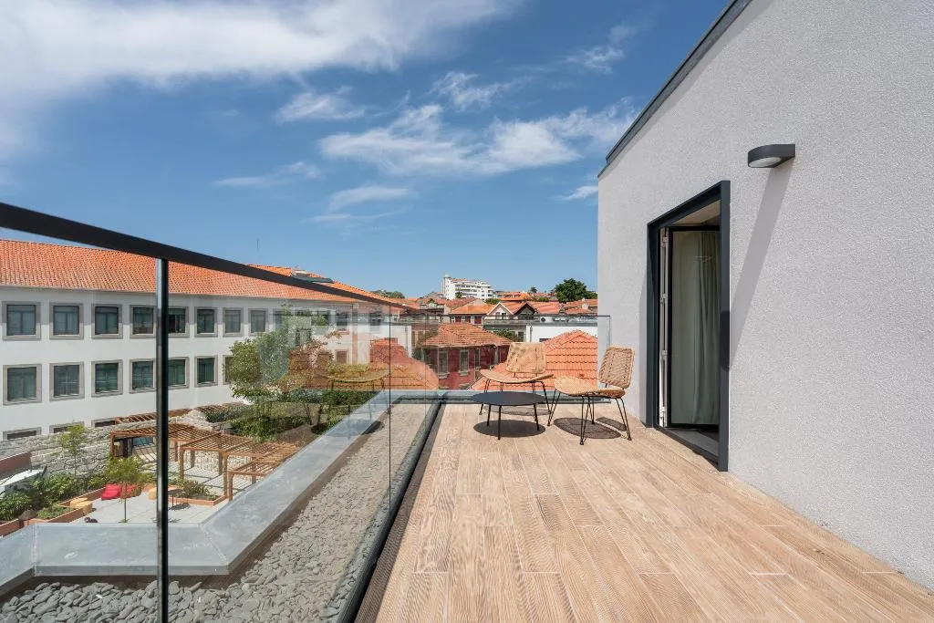 SINGLE SUPERIOR WITH TERRACE Room, The Editory Garden Baixa Porto Hotel, Porto