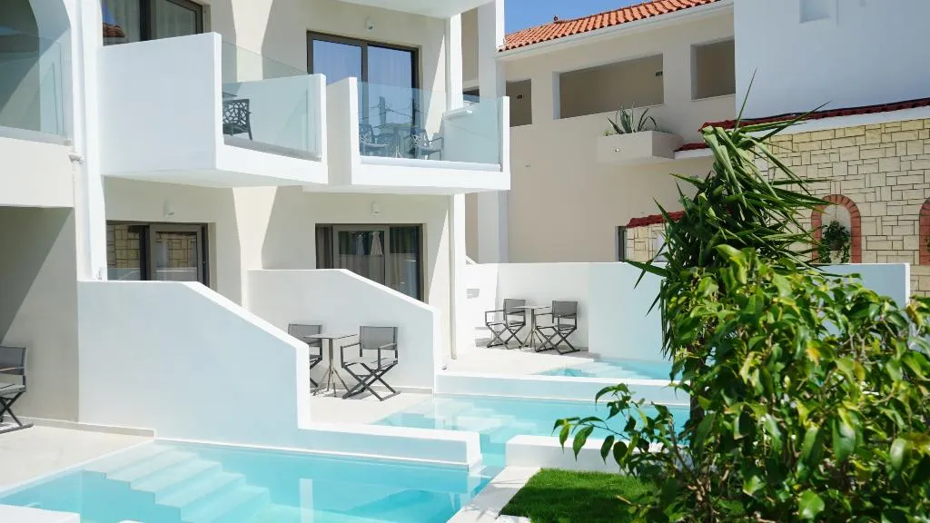 JUNIOR SUITE WITH PRIVATE POOL Room, Diana Palace Hotel Zakynthos, Zante