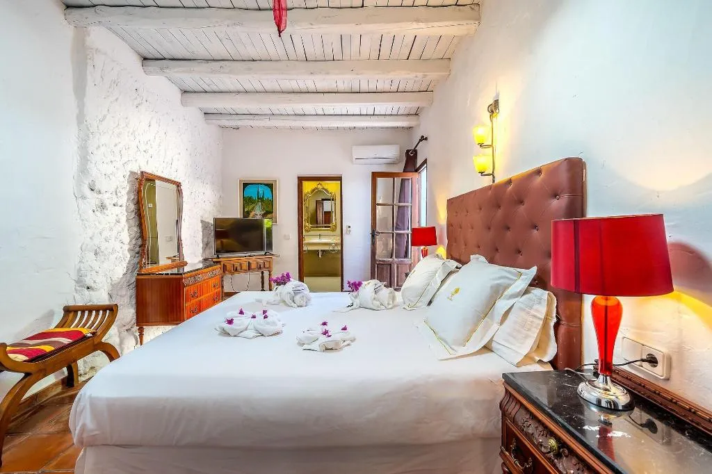 Room, Can Pere Mari, Ibiza