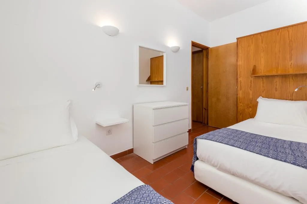 APARTMENT THREE BEDROOMS Room, Pinhal Da Marina, Algarve