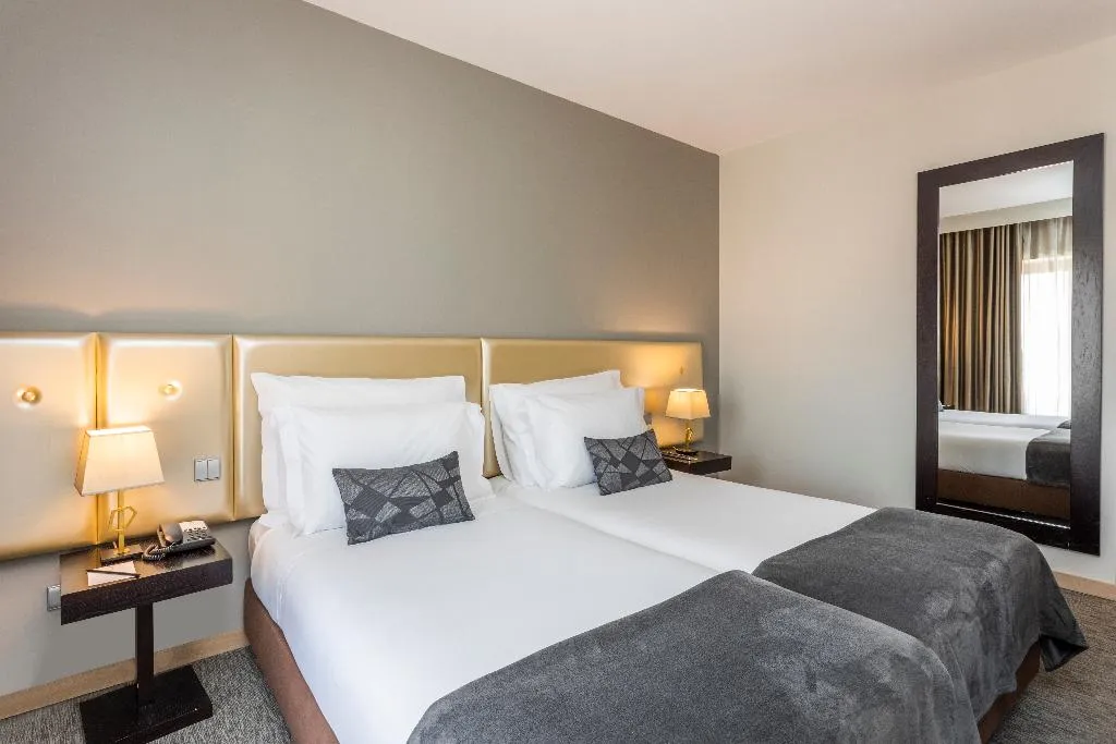 TWIN SUPERIOR Room, Czar Lisbon Hotel, Lisbon