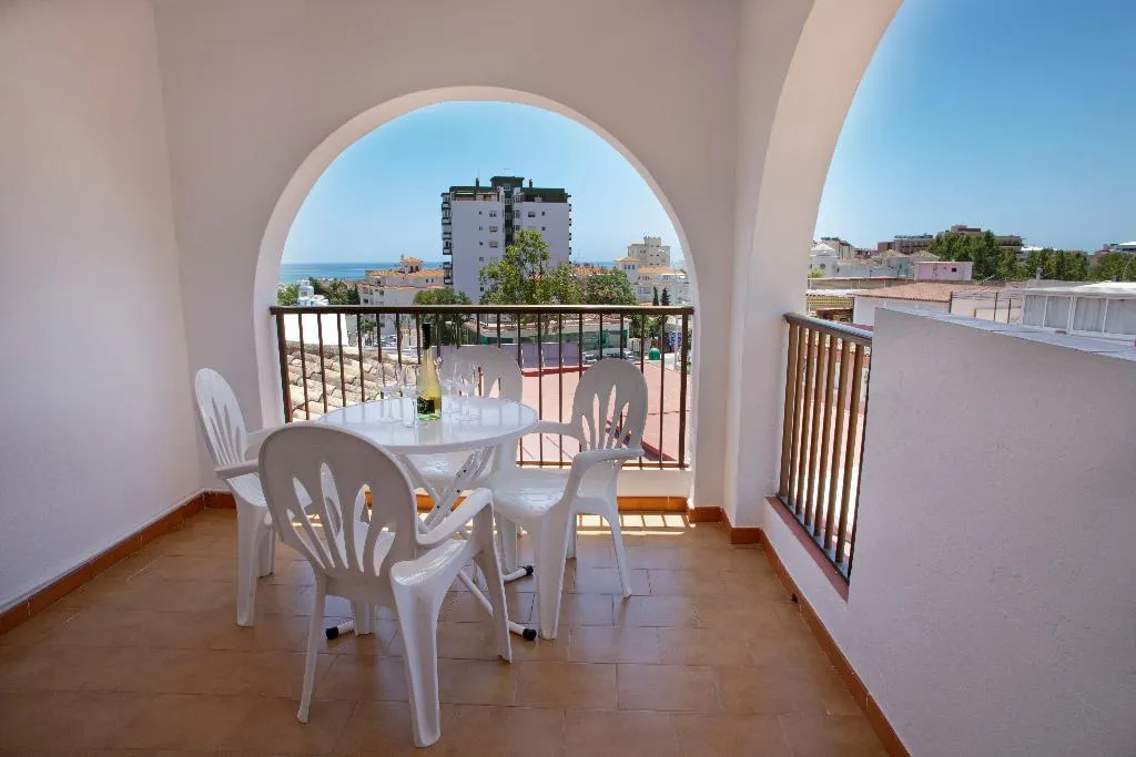 APARTMENT CAPACITY 4 ONE BEDROOM Room, La Baranda, Costa Del Sol